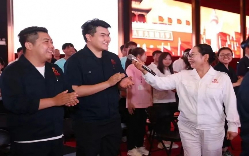 綻放青春光彩 開啟榮耀征程！榮程集團(tuán)舉行2023屆榮耀青年文藝匯報(bào)晚會(huì)