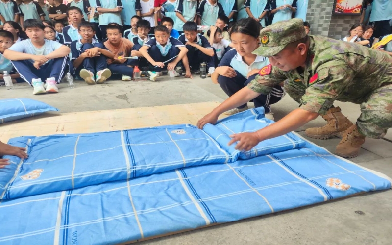 淬煉青春，書寫新章——寧強(qiáng)榮程中學(xué)2024級(jí)新生國防教育工作紀(jì)實(shí)