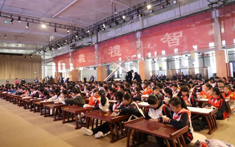 學(xué)習(xí)“五史” 體驗非遺 塘沽十一中學(xué)師生到時代記憶開展研學(xué)活動