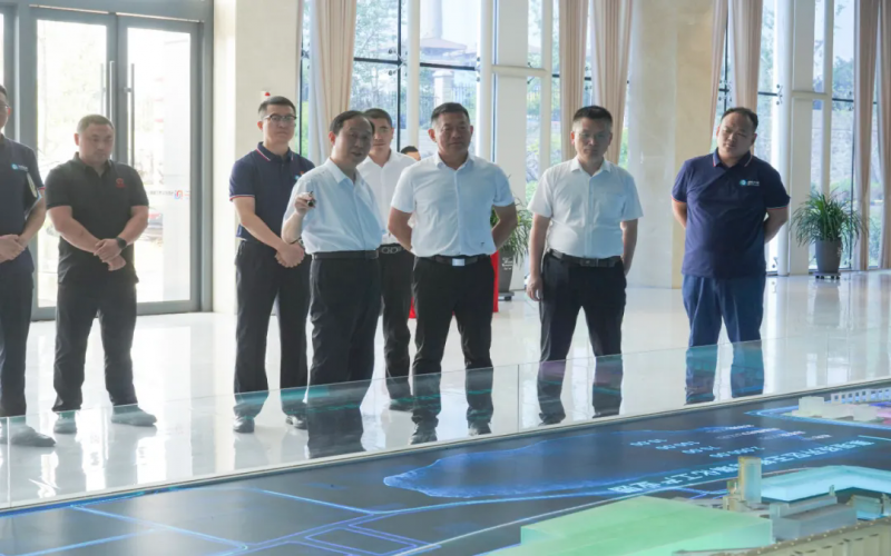 榮程集團(tuán)副總裁、榮程新能集團(tuán)董事長張立華赴金鼎鋼鐵集團(tuán)煤焦化參觀考察