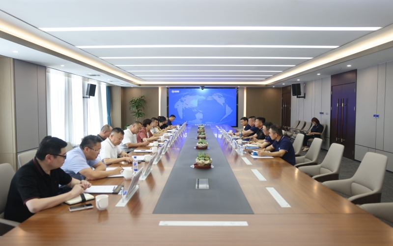 內(nèi)蒙古自治區(qū)錫林郭勒盟正藍(lán)旗委副書記、旗長劉曉敏到訪榮程集團(tuán)